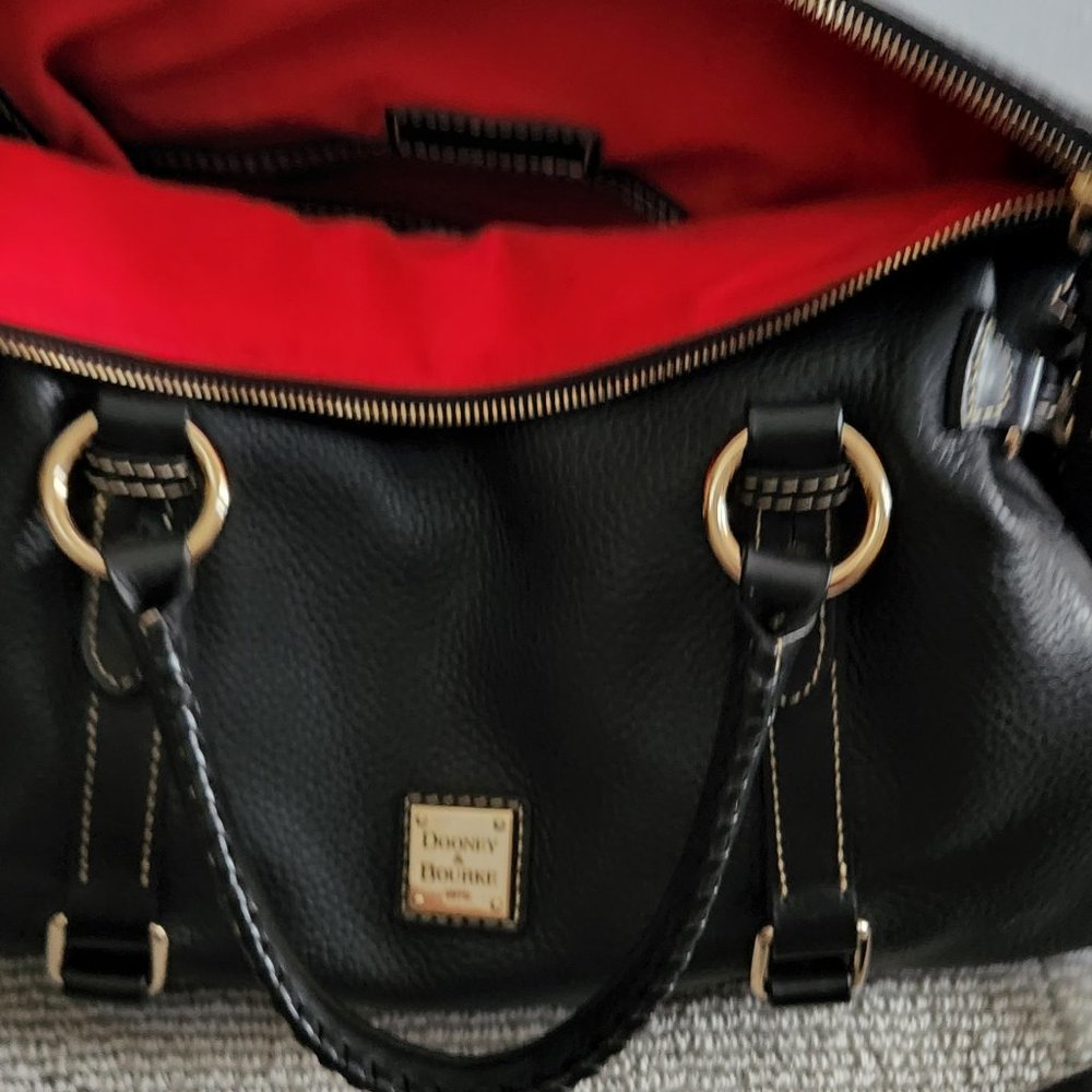 STUNNING Dooney & Bourke Satchel - Picture 6 of 8